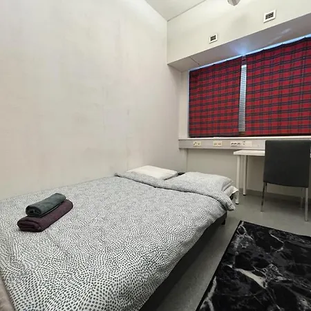 Office House Services 0667 * Helsinki